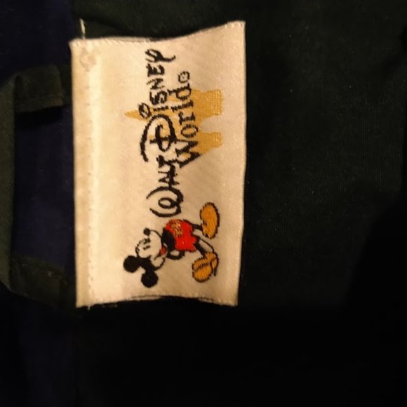 Walt Disney World Green Windbreaker/Raincoat - featuring Pooh in golf gear (sz) - Picture 3 of 5